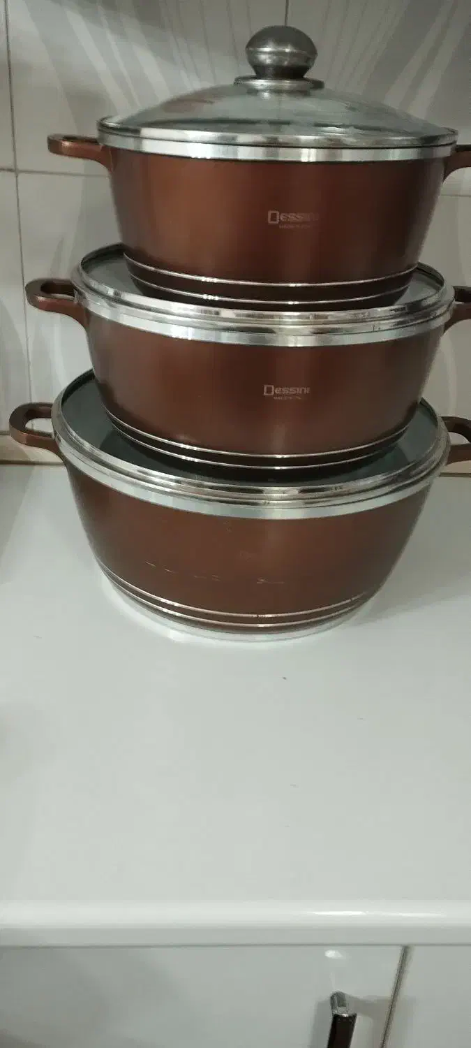 سرویس قابلمه چدن دسینی ایتالیایی|ظروف پختوپز|مهاباد (آذربایجان غربی), |دیوار