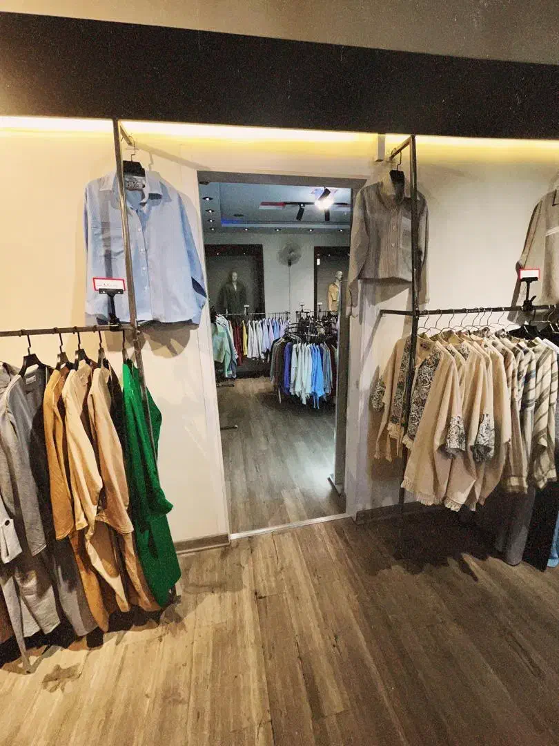 یک دادبزن آقا برای تبلیغ جلو درب تولیدی نیازمندیم|استخدام بازاریابی و فروش|تهران, میدان ولیعصر|دیوار