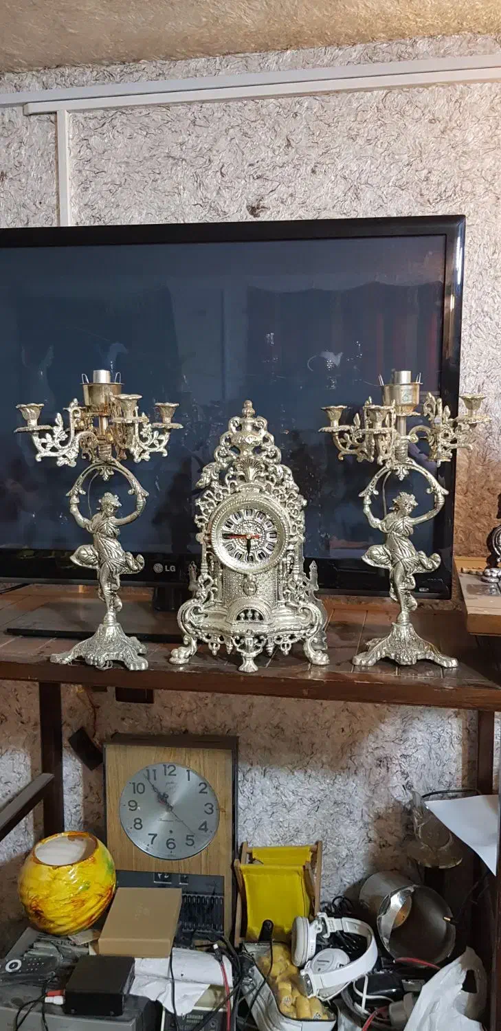 آینه و شمعدان و ساعت آلومینیومی طلایی جدا جدا|آینه|کرج, شهرک پردیسان|دیوار