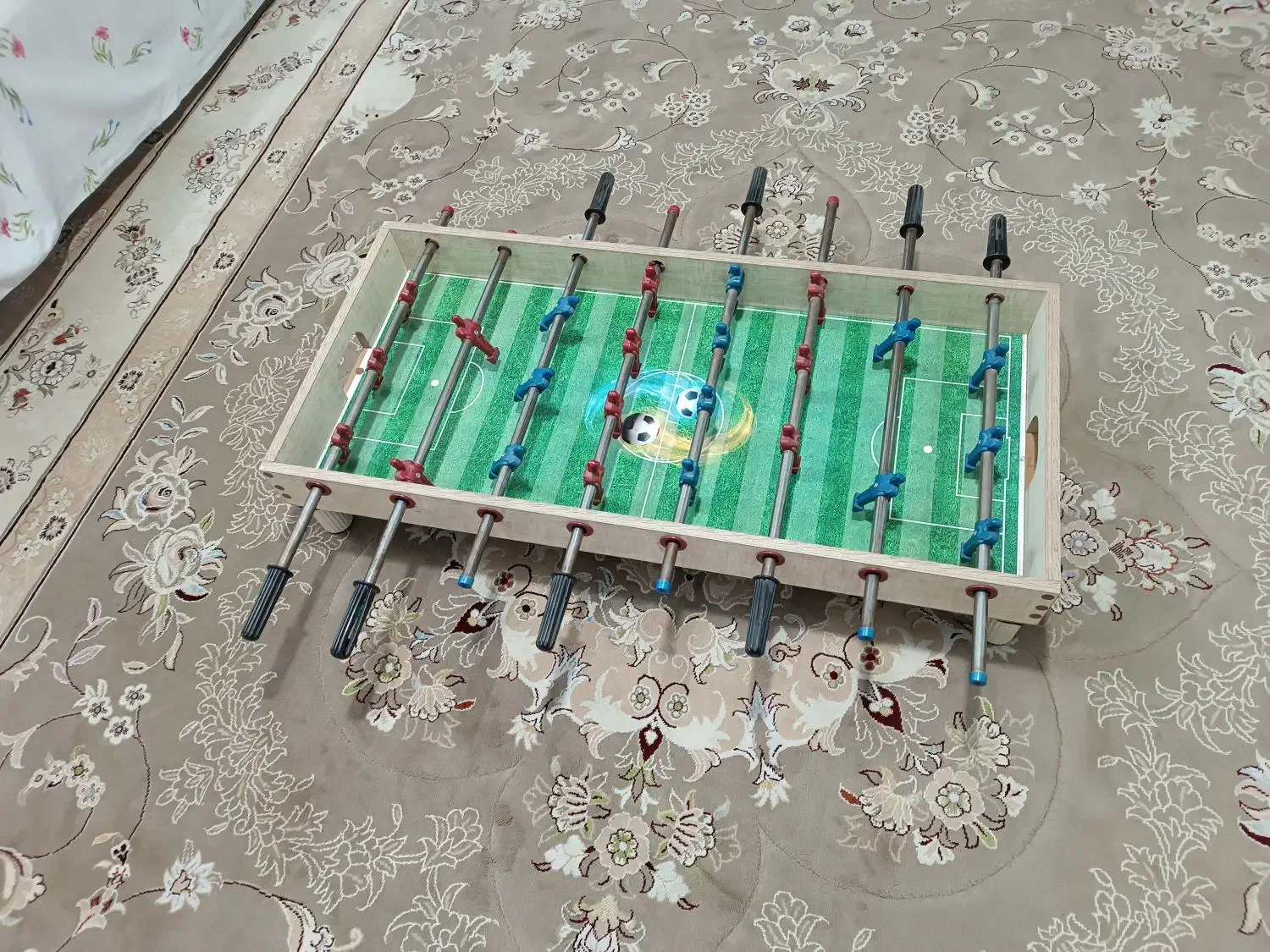 فوتبال دستی|اسباب‌‌بازی|رباط‌کریم, رباط‌کریم|دیوار