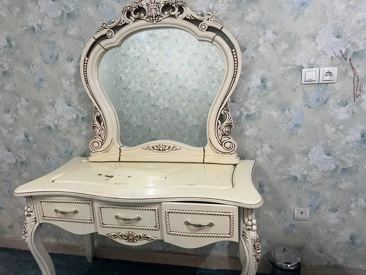 میز آرایشی|جاکفشی، کمد، دراور|اهواز, نادری|دیوار