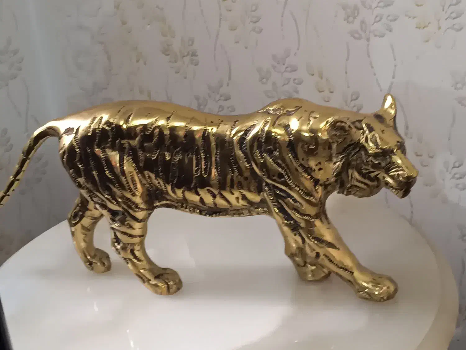 مجسمه برنجی|مجسمه، تندیس، ماکت|رباط‌کریم, نصیرشهر|دیوار