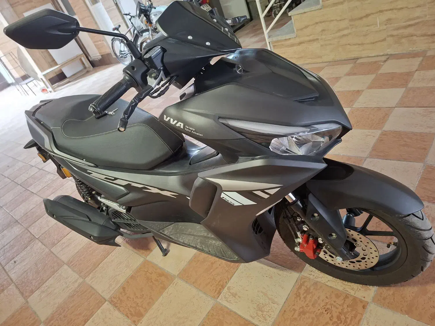 موتور آیروکس|موتورسیکلت|قم, شاه سید علی|دیوار