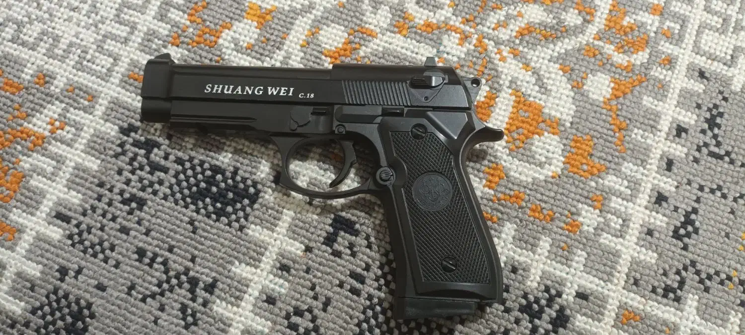 کلت فلزیc18|اسباببازی|شاهینشهر, شهرک سایت|دیوار