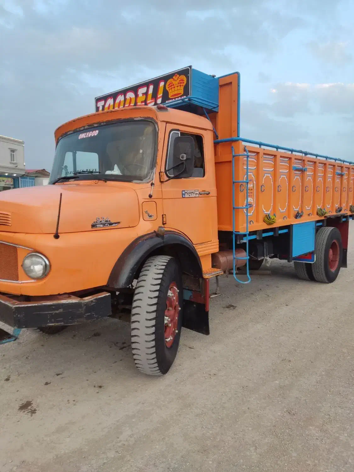 بنز تک مدل ۸۱|خودرو سنگین|تهران, صاحب الزمان|دیوار