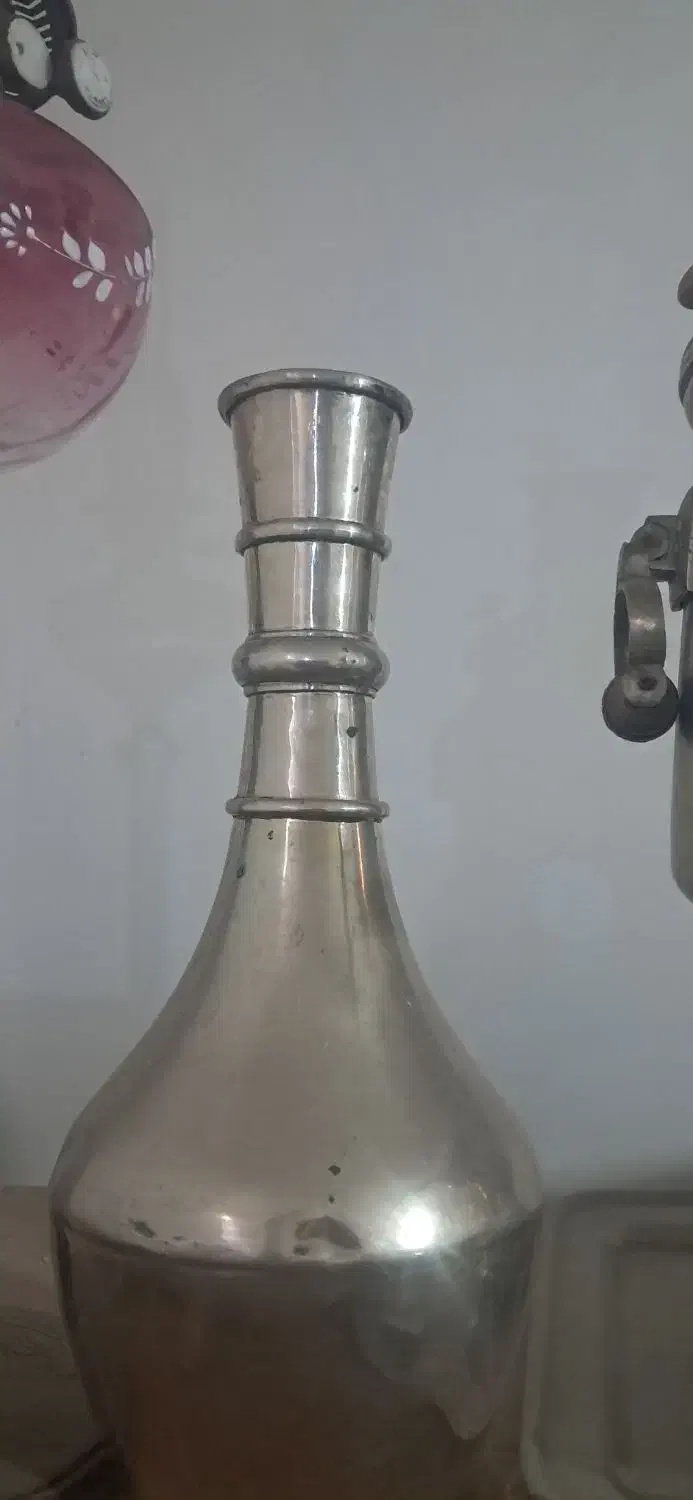 انواع وسایل قدیمی|کلکسیون اشیاء عتیقه|آباده, |دیوار