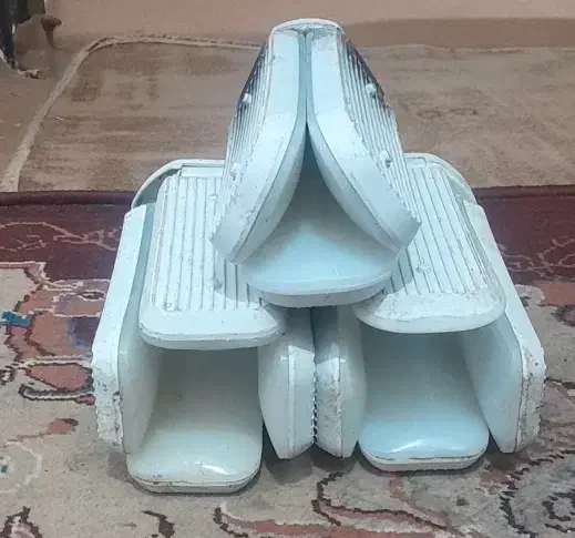 3عدد لامپ طرح فن یکی 3پر و 2تاشون 4پر هستن|لامپ و چراغ|میناب, |دیوار