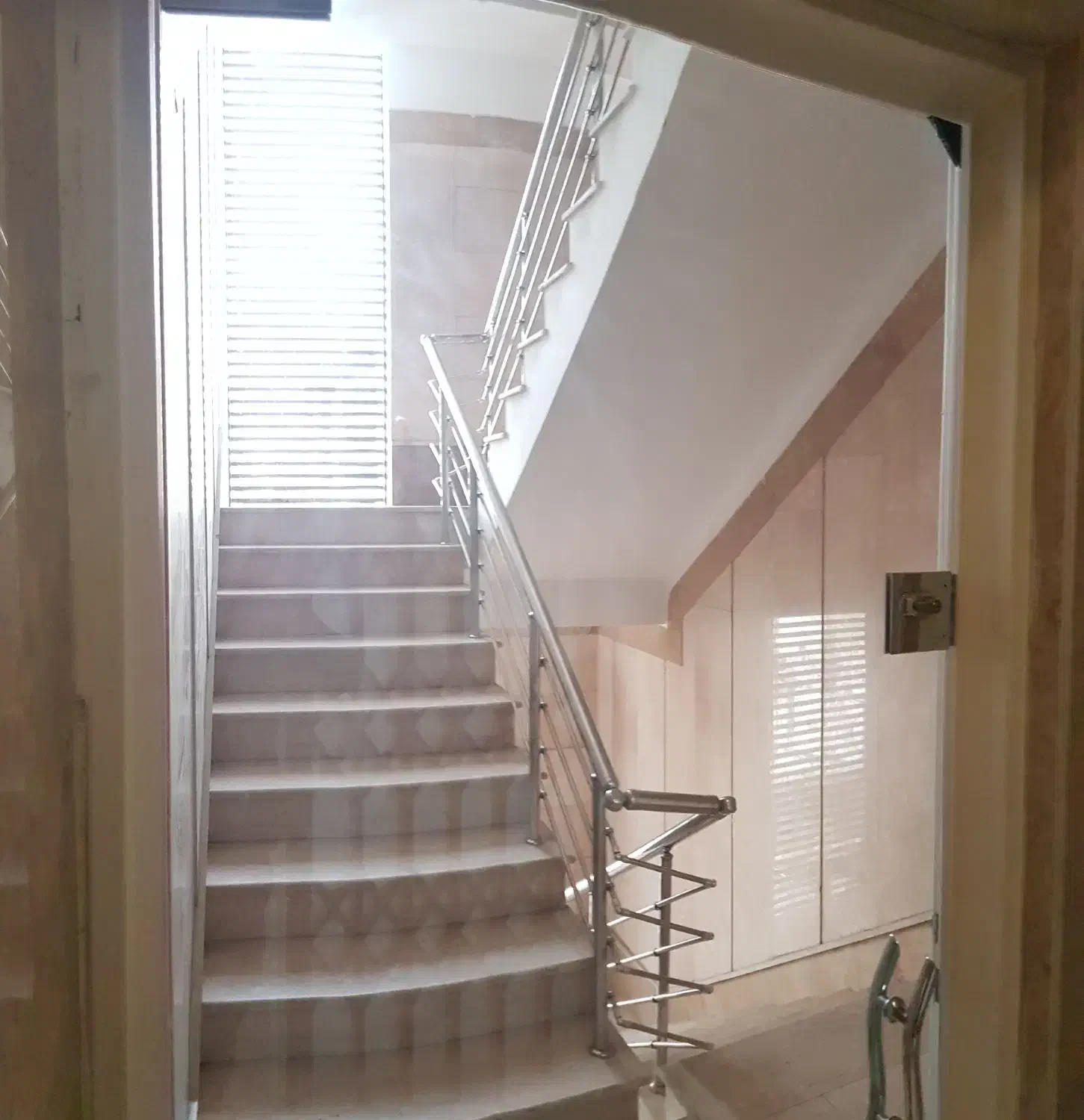 آپارتمان ۶۸ متری ۲خوابه حکیمیه فاز ۱ خوش نقشه