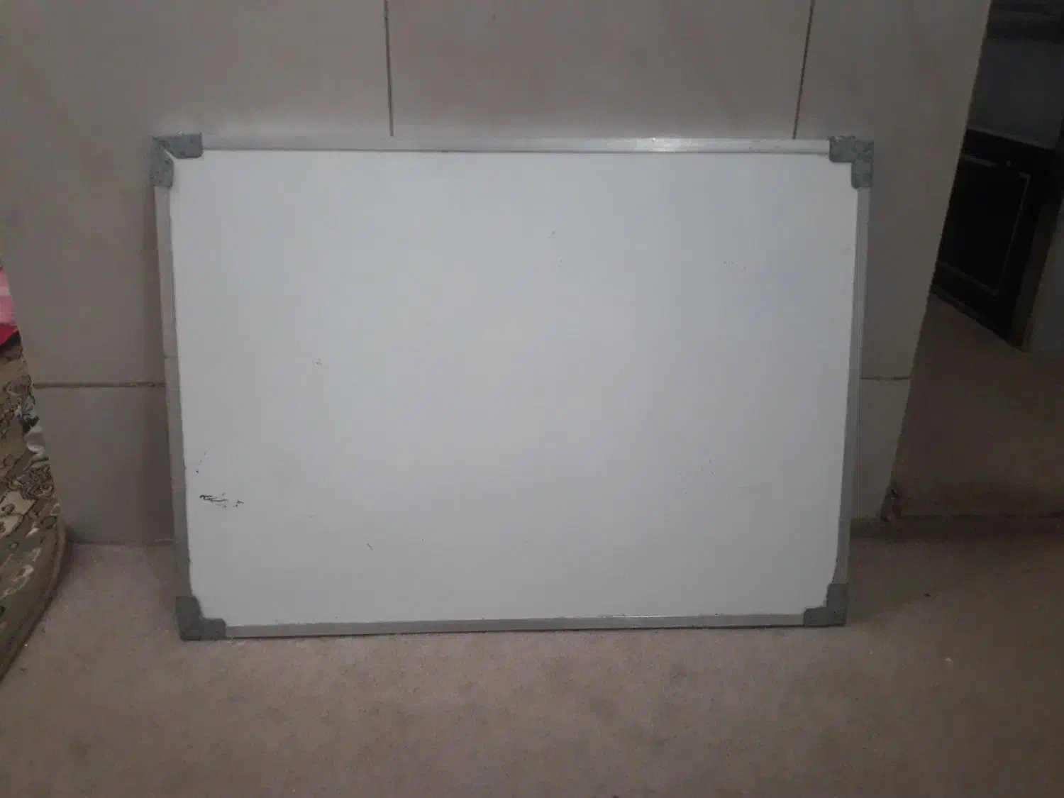 تخته وایتبرد|لوازم التحریر|قم, علی آباد سعدگان|دیوار