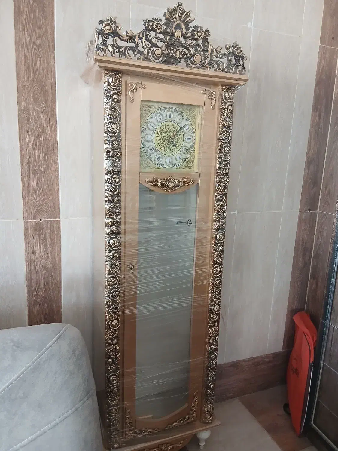 ساعت|ساعت دیواری و تزئینی|میبد, |دیوار