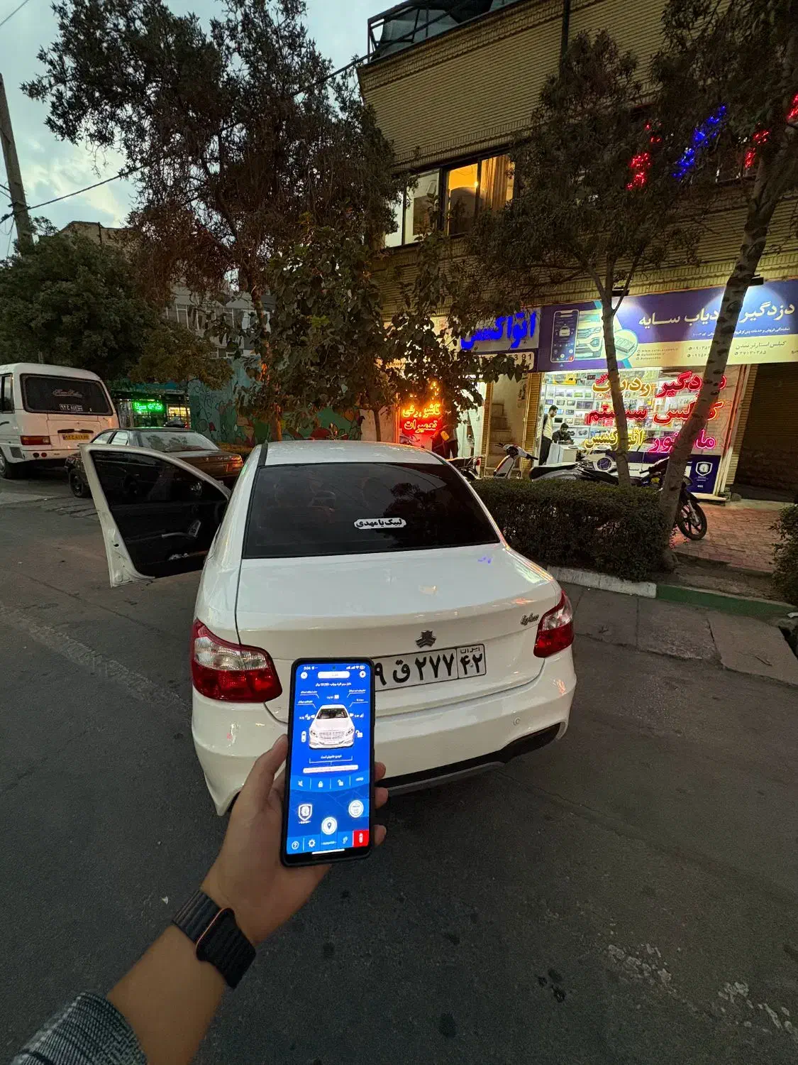 دزدگیر خودروهمراه با ردیاب امنیتی سایه فروشگاه1003|قطعات یدکی و لوازم جانبی|مشهد, شهید مطهری|دیوار