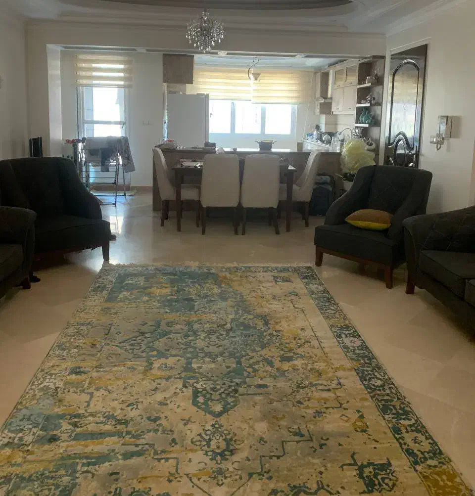 مبل چهارنفر همراه ناهارخوری شش نفره|مبلمان خانگی و میز عسلی|تهران, جنتآباد جنوبی|دیوار