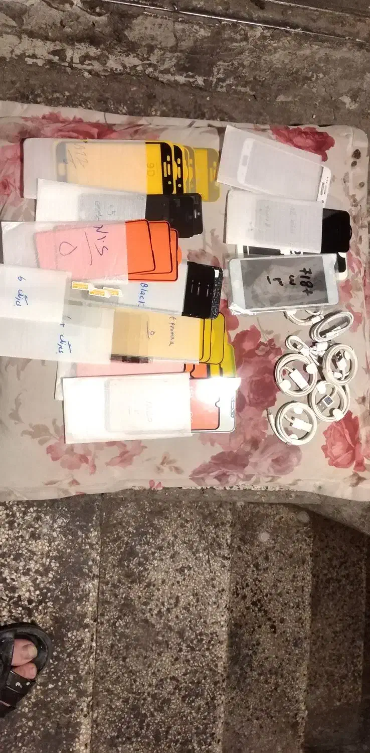 گلس چند نمونه گوشی ها|لوازم جانبی موبایل و تبلت|تهران, وحیدیه|دیوار