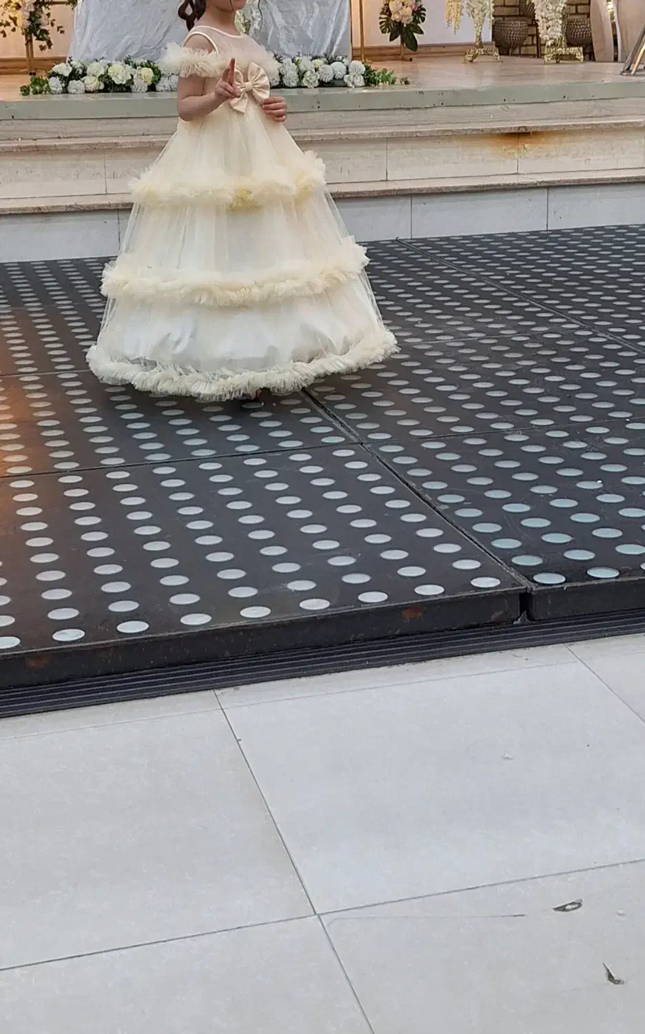 لباس عروس مناسب برای ۶ و ۷ ساله|لباس|میانه, |دیوار