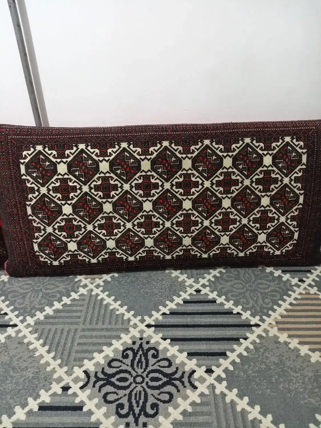 3جفت پشتی سالم|پشتی|تربت جام, معدآباد|دیوار