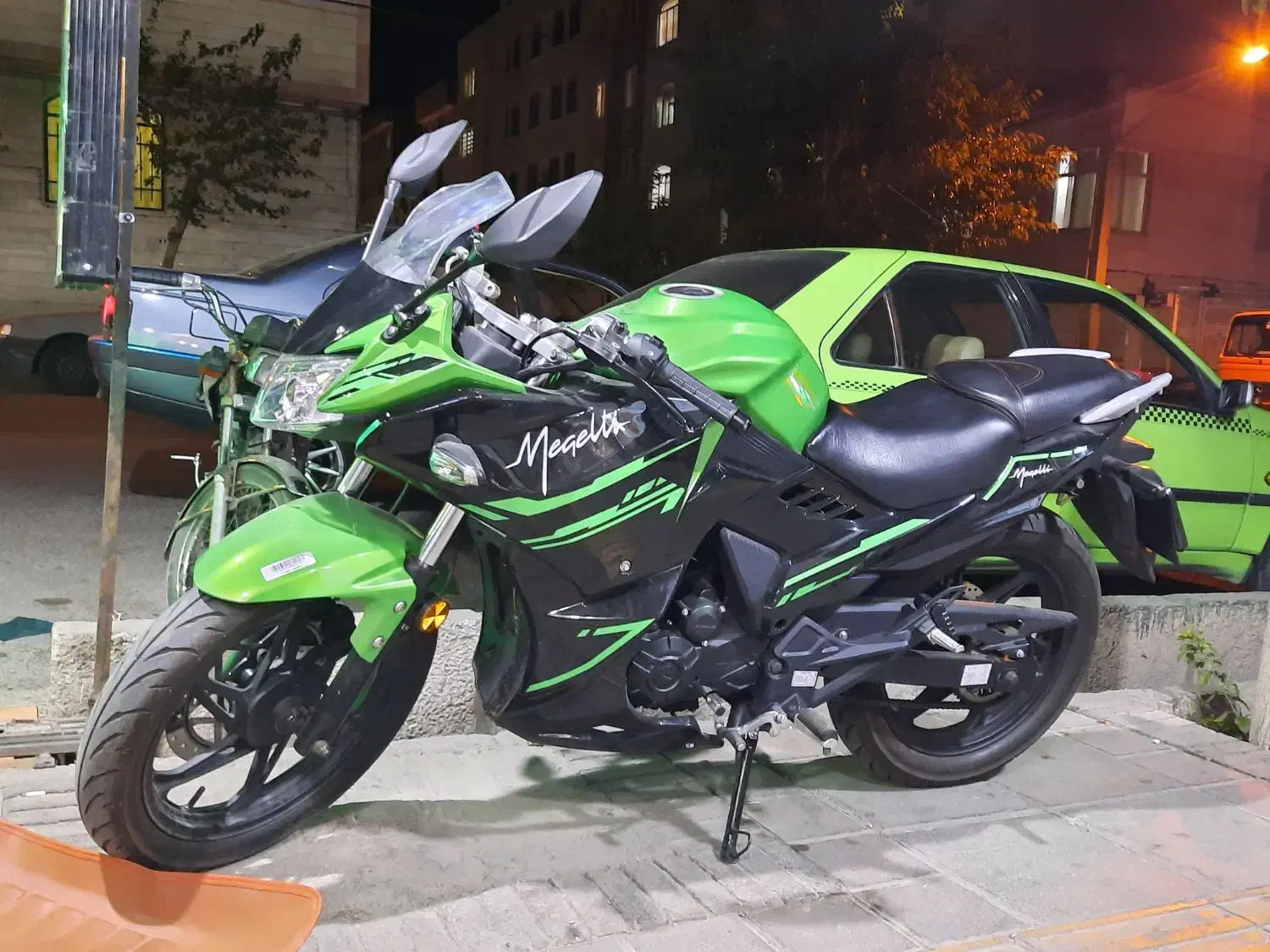 مگلی 200|موتورسیکلت|تهران, مشیریه|دیوار