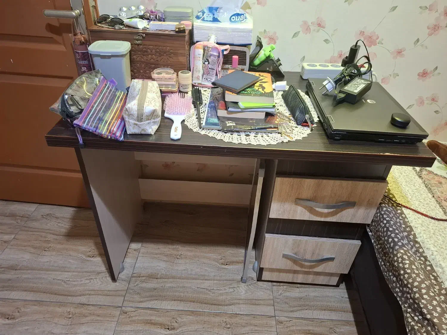 میز تحریر|میز تحریر و کامپیوتر|رشت, کوی قدس|دیوار