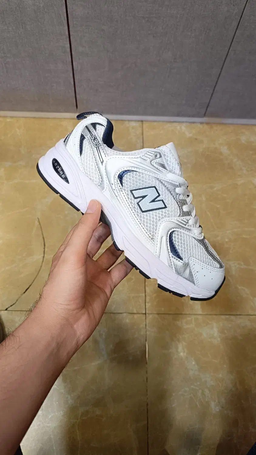 کتونی نیوبالانس ۵۳۰ New Balance سفید سرمه ای|کیف، کفش، کمربند|تهران, دهقان|دیوار
