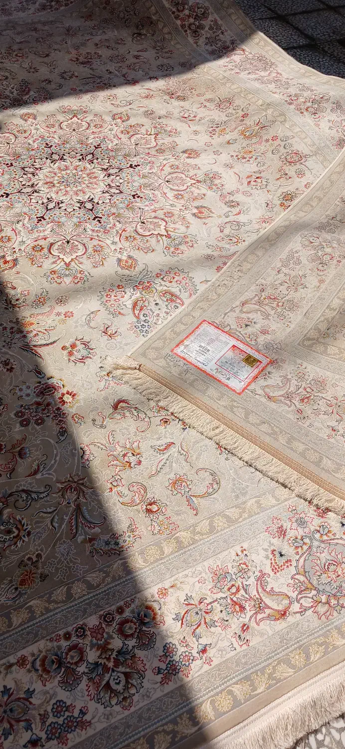 سلام قالی کرم رنگ شیک و خوشکل|فرش|اهواز, پردیس دو|دیوار