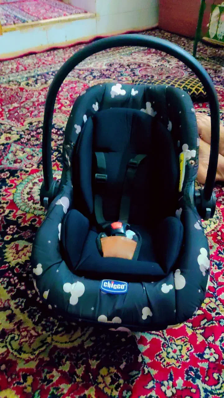 کریر|تخت و صندلی بچه|تفت, |دیوار