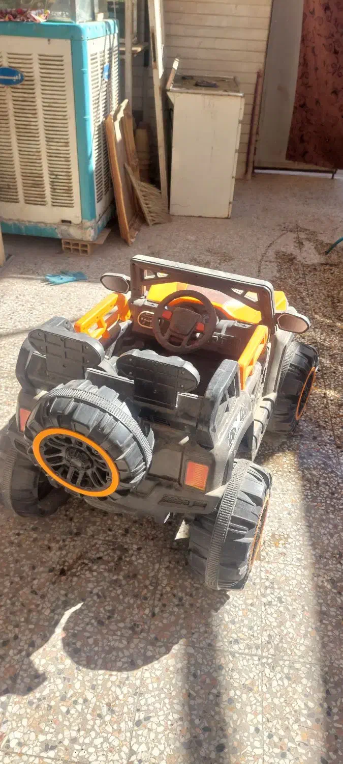 ماشین شارژی دو موتوره گیربکسی|اسباب‌بازی بچه|یزد, |دیوار