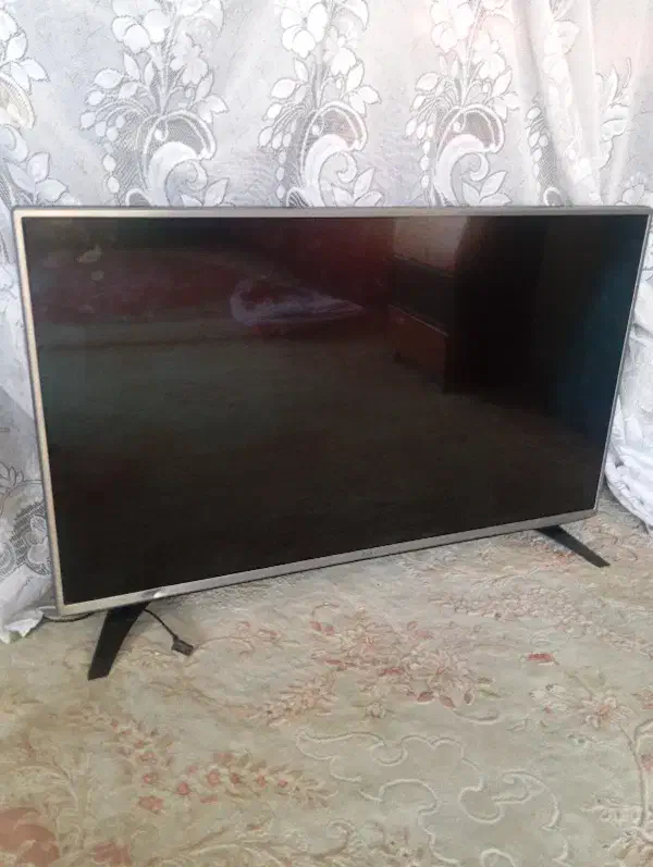 تلویزیون ۴۲ اینچ LG ال ای دی|تلویزیون و پروژکتور|کرج, حصارک پایین|دیوار