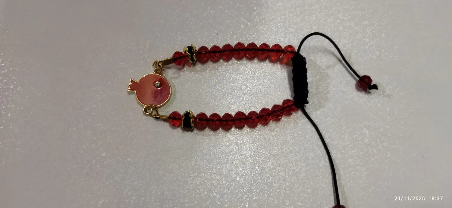 ست یلدایی با دستبند|بدلیجات|نیشابور, دربقاضی|دیوار