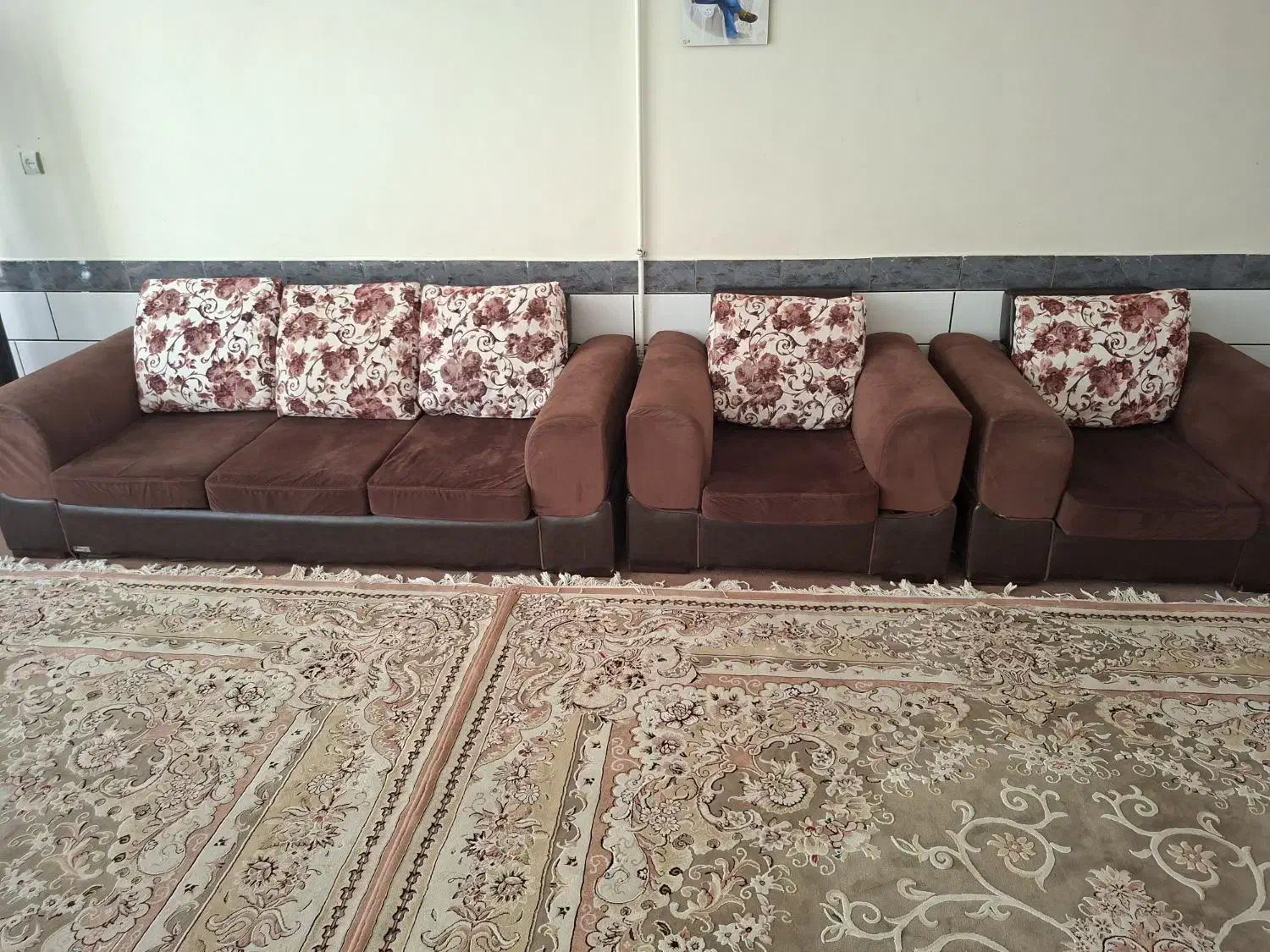 مبل پنج نفره|مبلمان خانگی و میز عسلی|فرخ‌شهر, |دیوار