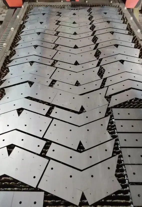 کارگر ساده یا فنی کارگاه برش لیزر|استخدام صنعتی، فنی، مهندسی|رباطکریم, رباطکریم|دیوار