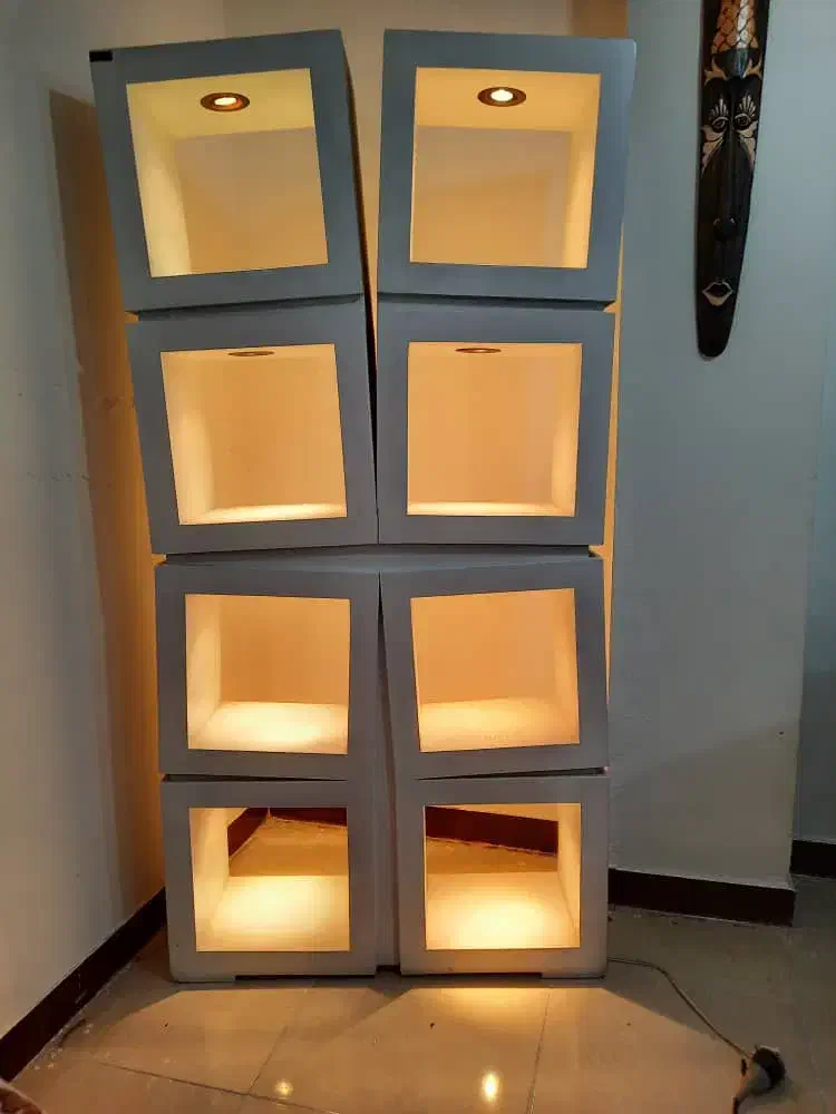 باکس چراغدار|کتابخانه، شلف، قفسه‌های دیواری|مسجد سلیمان, |دیوار