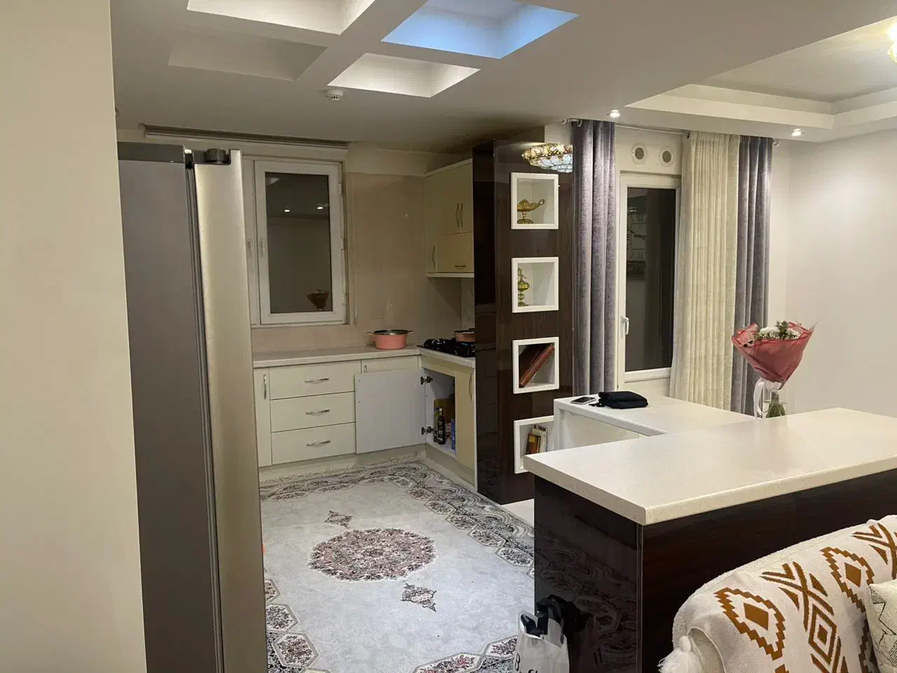 برج مجلل ۱۰۰ متر دو خواب طبقه ۱۱ فول امکانات