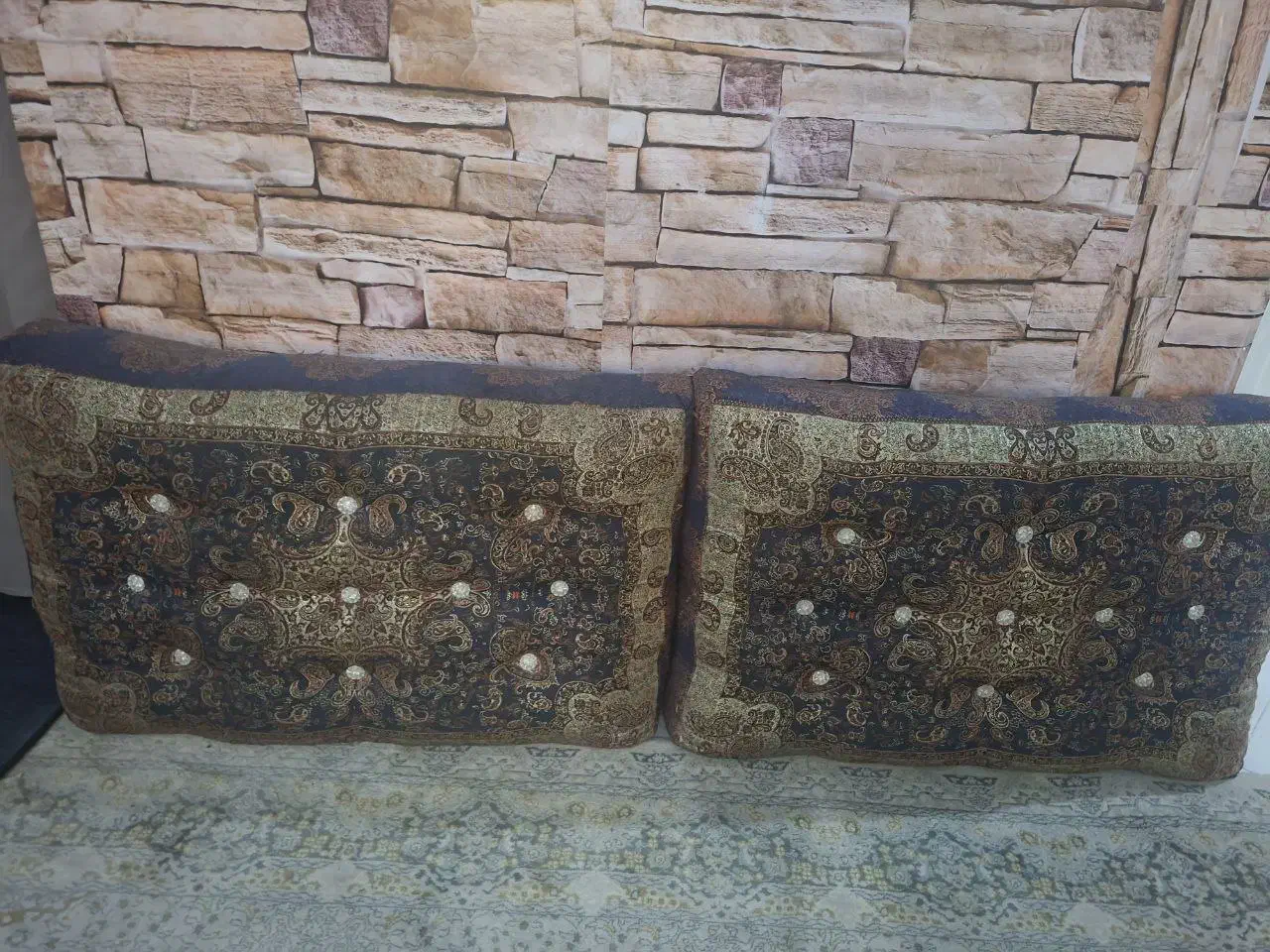 ۶عدد پشتی طرح ترمه درحد نو|پشتی|فردیس, فرامرزیه|دیوار