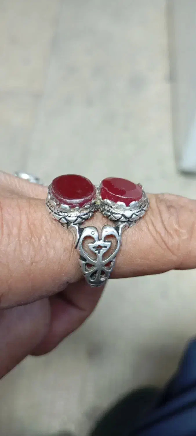 درود بر شما تعدادی انگشتر نقره و سنگهای معدن|جواهرات|شیراز, گود خزینه|دیوار