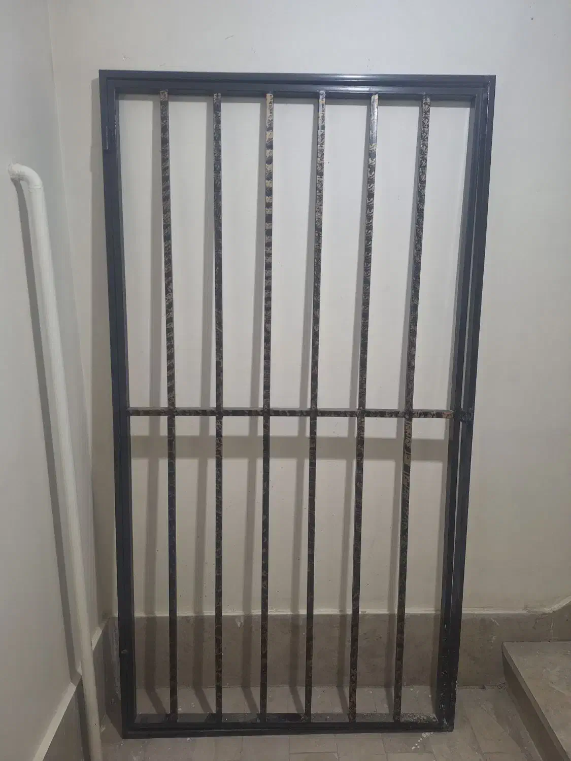 حفاظ درب ، اهنی سنگین|مصالح و تجهیزات ساختمان|چهارباغ, |دیوار