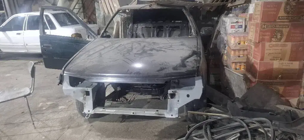 پژو مدل ۸۴ نیمه کاره لوازم تکمیل موتور تازه تعمیر|خودرو سواری و وانت|شاهین‌شهر, خانه کارگر|دیوار