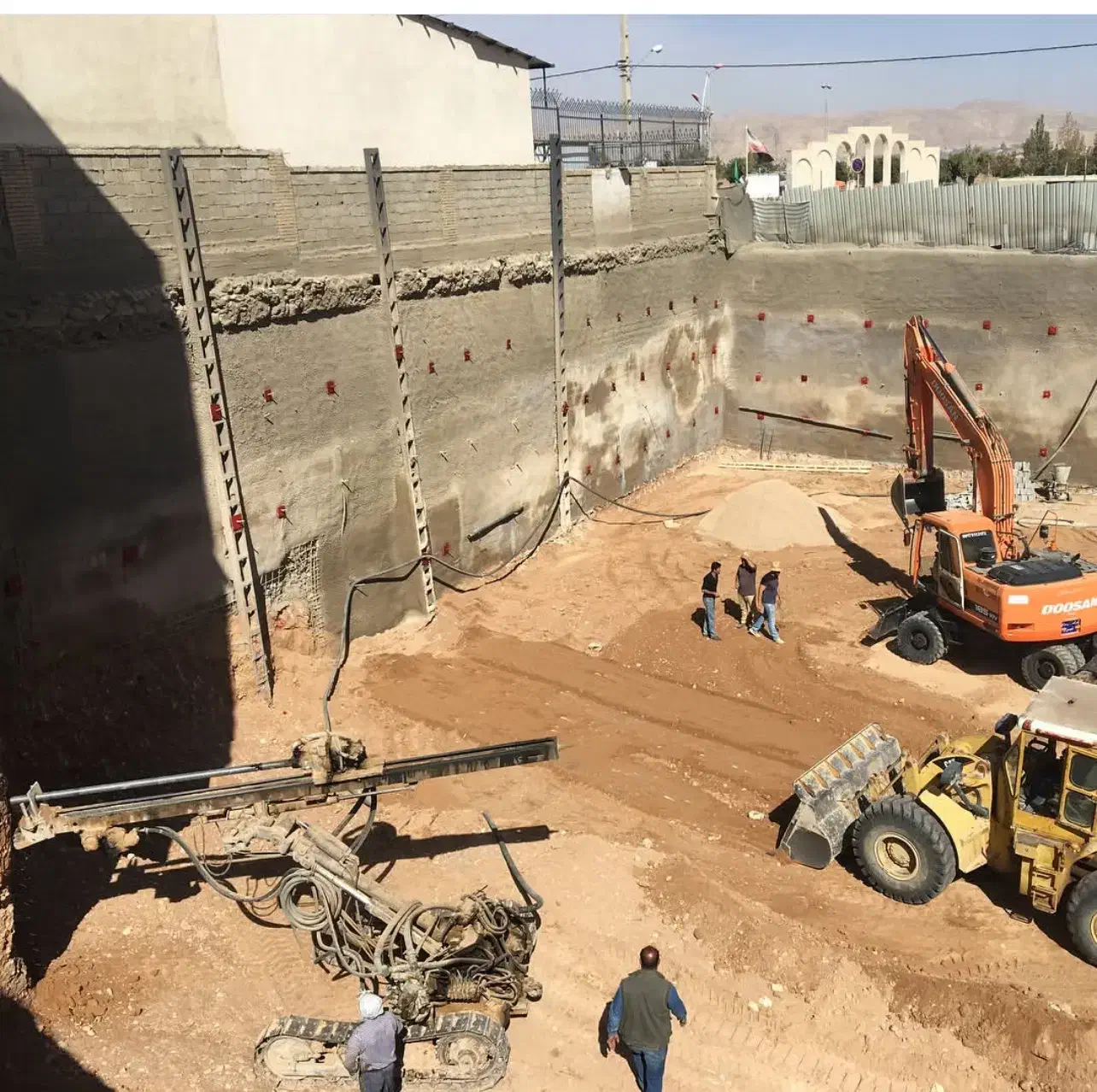 شاتکریت ،نیلینگ، مش با ۲۰سال تجربه(مشاوره رایگان )|خدمات پیشه و مهارت|شیراز, شهرک بهشتی|دیوار