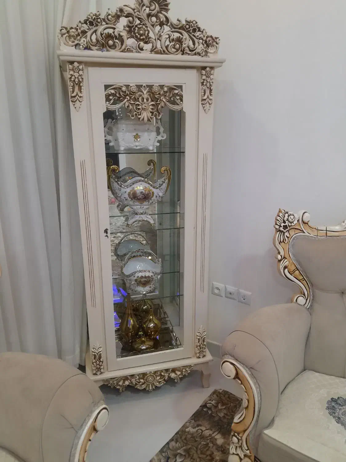 بوفه ایستاده|بوفه، ویترین، کنسول|رشت, پاره بیجار|دیوار