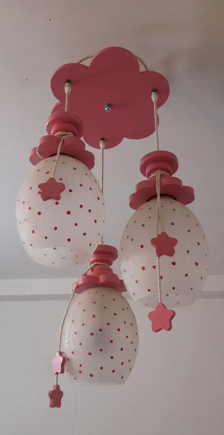 لوستر دخترانه همراه با دیوار کوب|لوستر و چراغ آویز|قم, انسجام|دیوار