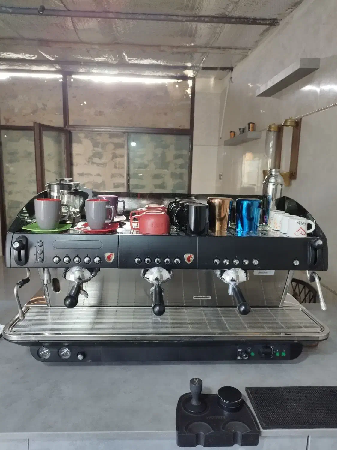 تمام وسایل کافه قهوه ساز سنعتی|کافیشاپ و رستوران|محمدشهر, جعفرآباد|دیوار