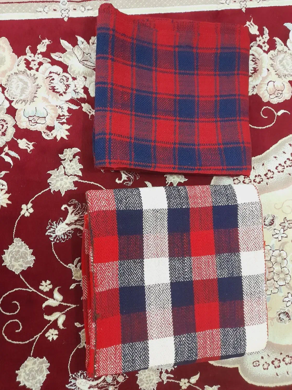 جاجیم|گلیم، جاجیم، گبه|فولادشهر, B7|دیوار