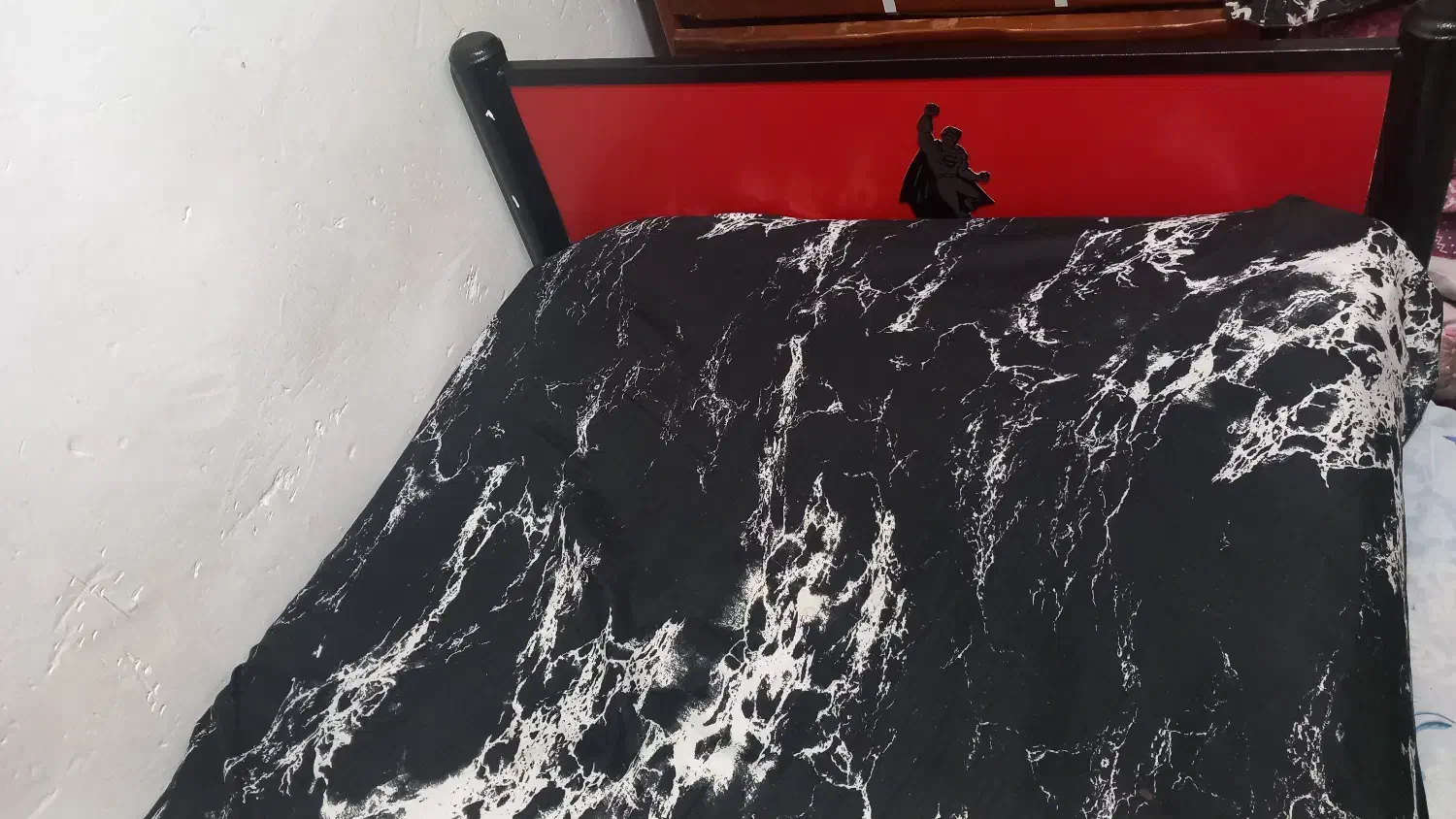 یک عددتخته یک نفره|تشک تختخواب|رشت, لاکان شهر|دیوار