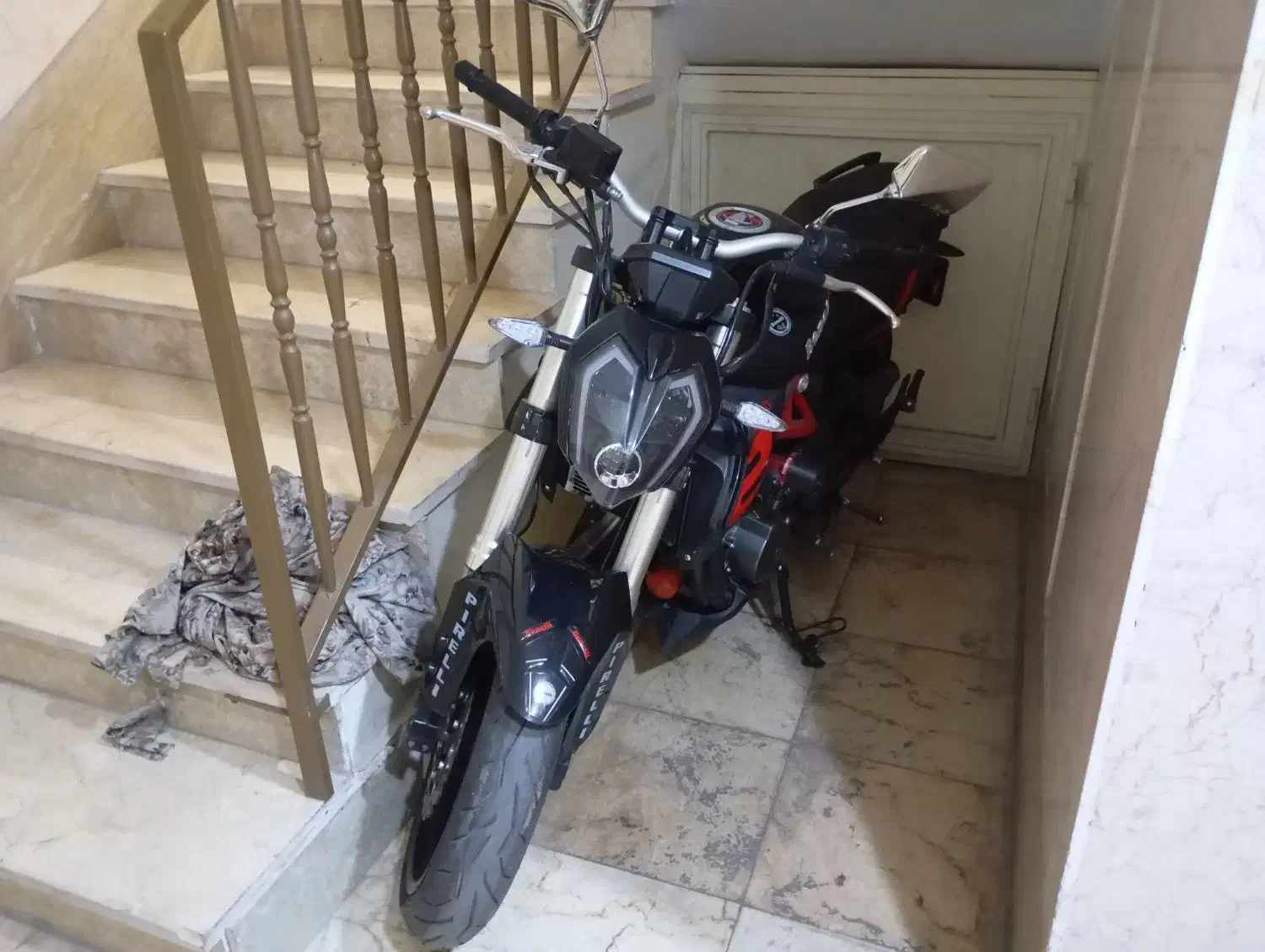 بنلی۳۰۰مدل۱۴۰۰ بنلی۲۵۰دوسیلندر|موتورسیکلت|تهران, آهنگران (سراسیاب دولاب)|دیوار