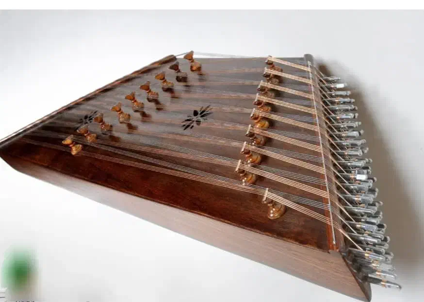 سنتور حرفه ای استاد کفاش زاده|سازهای سنتی|اصفهان, ارغوانیه|دیوار