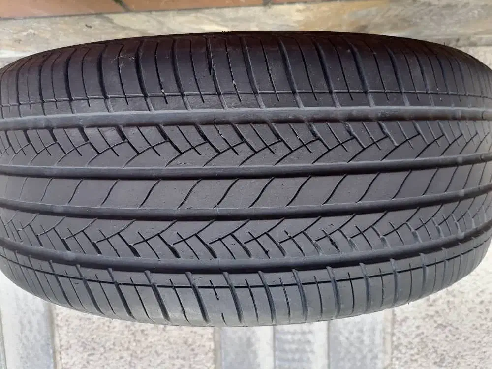 لاستیک چانگان|قطعات یدکی و لوازم جانبی|شیراز, قدوسی غربی|دیوار