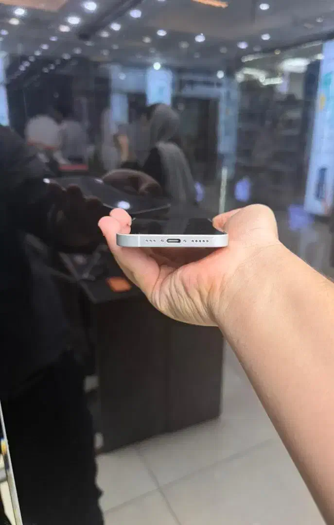 آیفون ۱۶eگوشی خاص با رنگ خاص و شرایط اقساط|موبایل|اصفهان, مفتح|دیوار