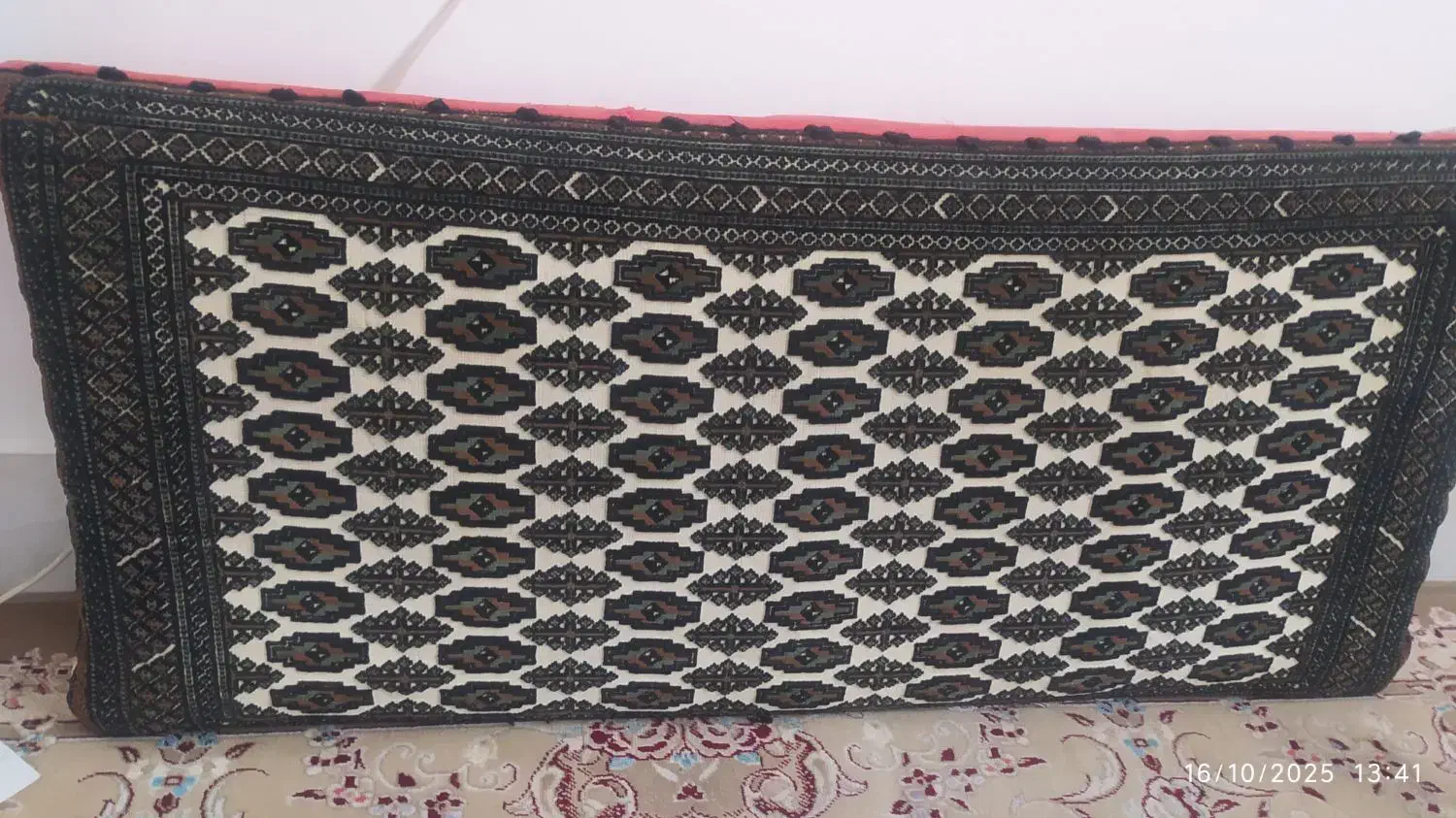 پشتی|پشتی|بیرجند, |دیوار