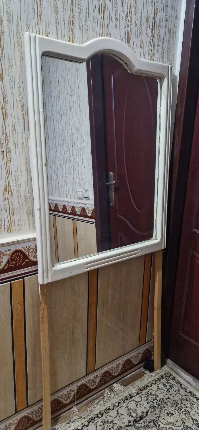 آینه|آینه|اهواز, بهارستان|دیوار