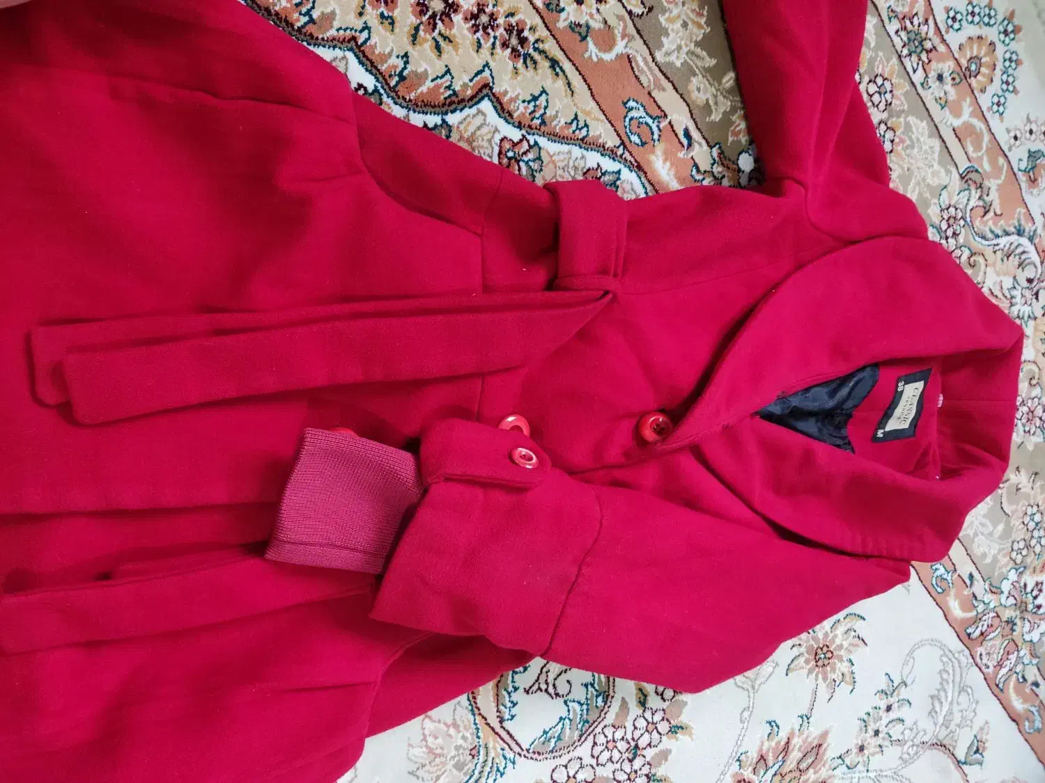 پالتو|لباس|گلبهار, شهر جدید گلبهار|دیوار