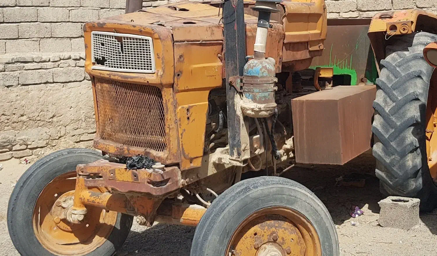 تراکتوررومانی سوخت دار ازهیرمند|خودرو سنگین|قرقری, |دیوار