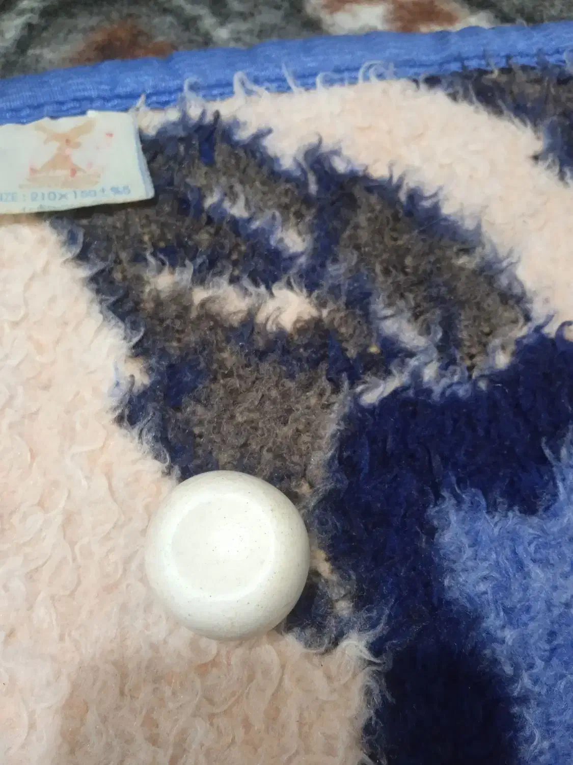 سنگ اسیاب|جواهرات|شاهین دژ, |دیوار